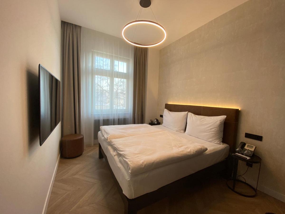 Otel Chevron